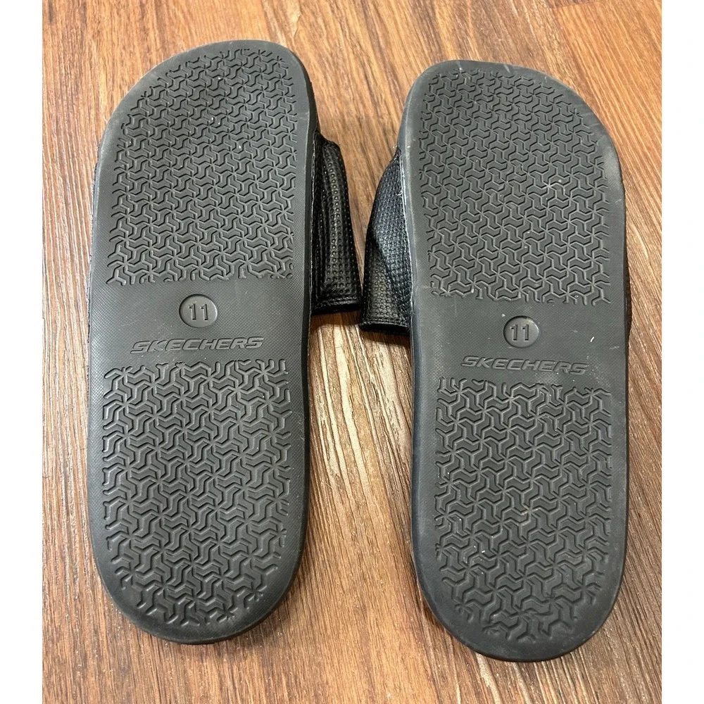 Skechers Men's Gambix 2.0 slide sandals Size 11 BlacK READ